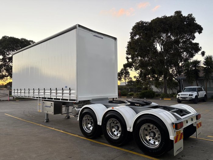 2025 Maxitrans St3 Lead A 12 Pallet Sd Curtain Sider