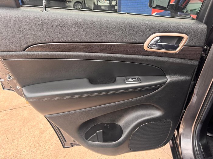 2013 Jeep Grand Cherokee Laredo WK MY14 4X4 Constant Granite Crystal