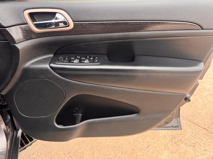 2013 Jeep Grand Cherokee Laredo WK MY14 4X4 Constant Granite Crystal