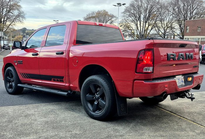 2022 RAM 1500 Express DS MY22 4X4 Dual Range Flame Red