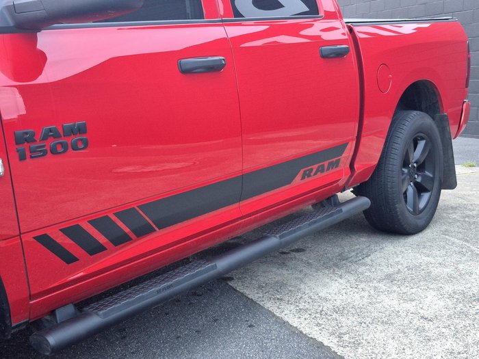 2022 RAM 1500 Express DS MY22 4X4 Dual Range Flame Red