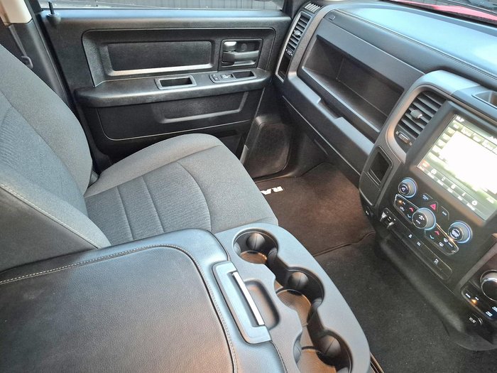 2022 RAM 1500 Express DS MY22 4X4 Dual Range Flame Red