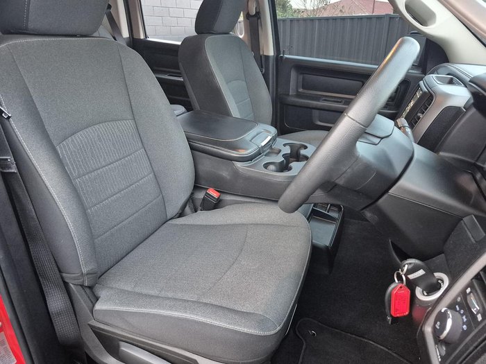 2022 RAM 1500 Express DS MY22 4X4 Dual Range Flame Red