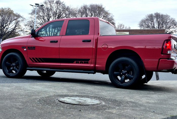 2022 RAM 1500 Express DS MY22 4X4 Dual Range Flame Red