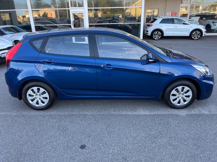 2017 Hyundai Accent Active