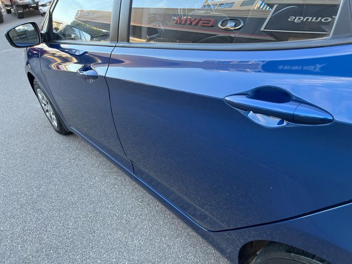 2017 Hyundai Accent Active