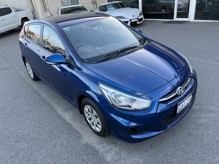 2017 Hyundai Accent Active
