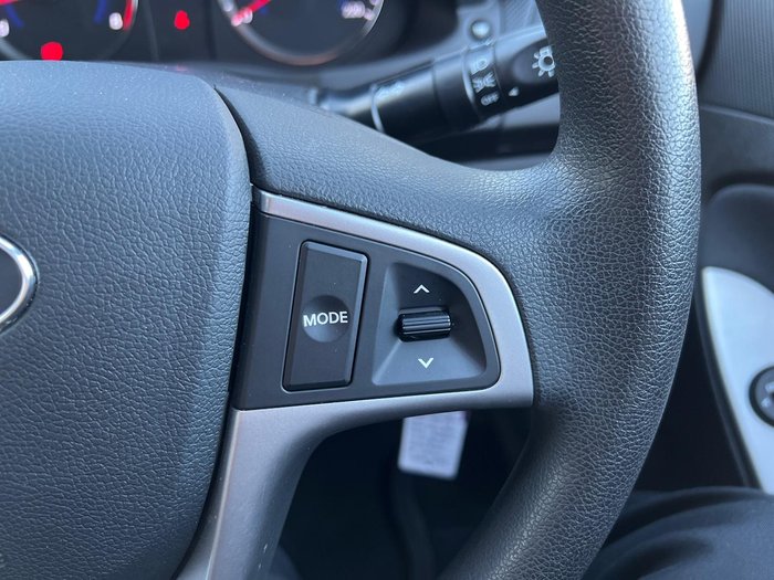2017 Hyundai Accent Active