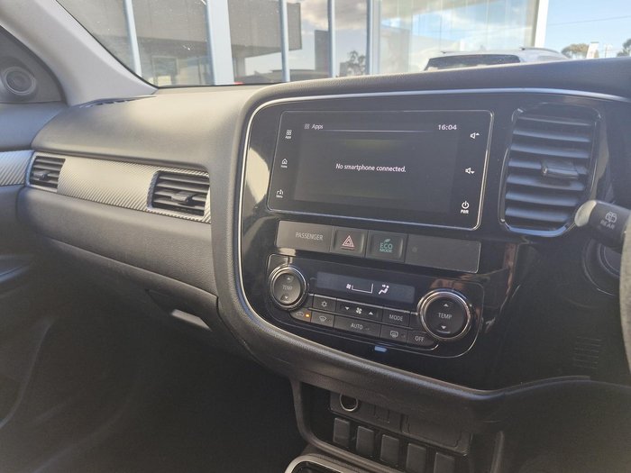 2017 Mitsubishi Outlander ES