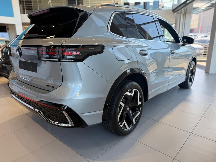 2025 Volkswagen Tiguan 150TSI R-Line
