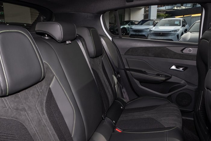 2025 Peugeot 308 GT Hybrid P51 MY25 Okenite White