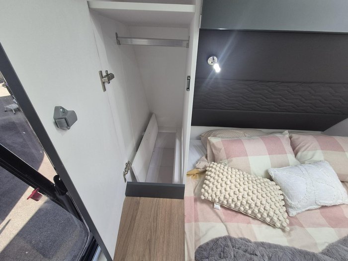 2025 Vivid Caravans EXPLORER 20