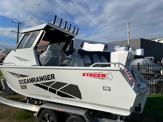 2025 Stacer 659 Ocean Ranger Hard Top