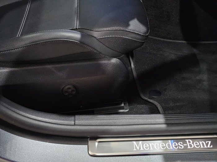 2023 Mercedes-Benz C-Class C200