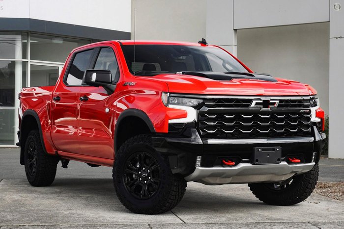 2025 Chevrolet Silverado 1500 ZR2 W/Tech Pack T1 MY24 4X4 Red Hot