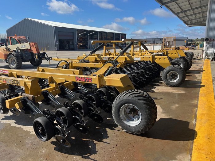 2014 SERAFIN ULTISOW S45 60 SINGLE DISC SEEDER USED YELLOW