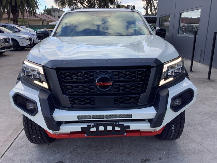 2025 Nissan Navara Pro