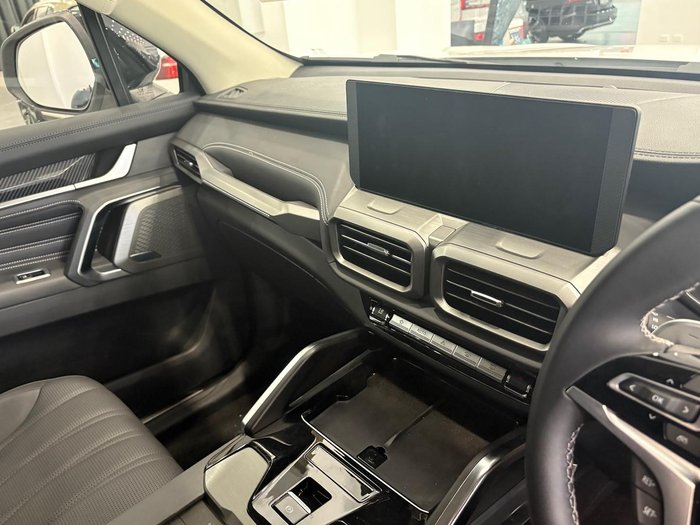 2025 LDV D90 Mode SV9A MY25 Metal Black