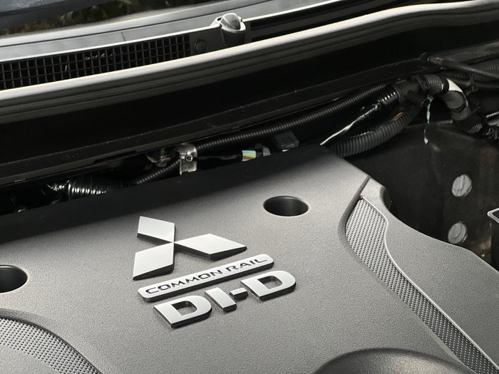 2016 Mitsubishi Pajero Sport Exceed