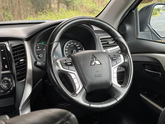 2016 Mitsubishi Pajero Sport Exceed