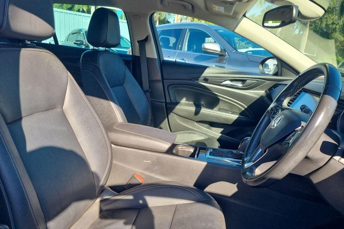 2018 Holden Calais