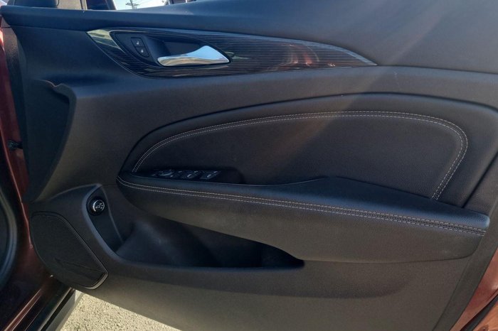 2018 Holden Calais