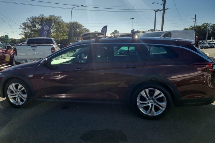 2018 Holden Calais