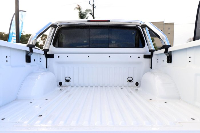 2023 Nissan Navara ST D23 MY23 4x2 White