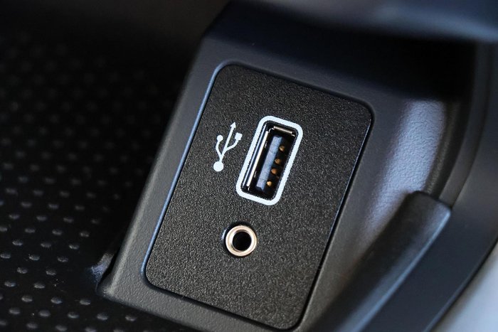 2023 Nissan Navara ST D23 MY23 4x2 White