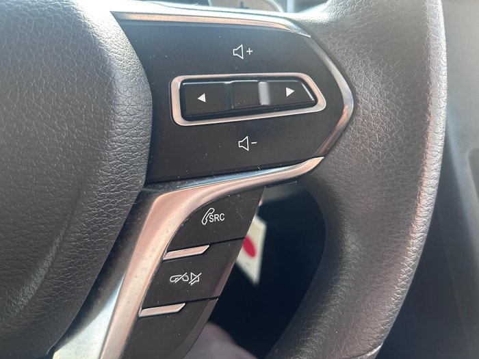 2022 LDV G10 +