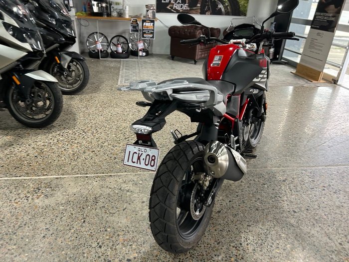 2025 BMW Motorrad 2025 BMW 310CC G 310 GS DUAL SPORTS Racing red. (11-07)