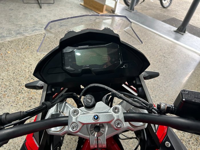 2025 BMW Motorrad 2025 BMW 310CC G 310 GS DUAL SPORTS Racing red. (11-07)
