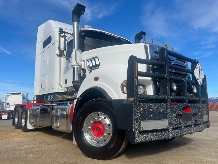 2018 Mack Superliner 131 Ton Rated Mack Superliner 6x4 prime mover