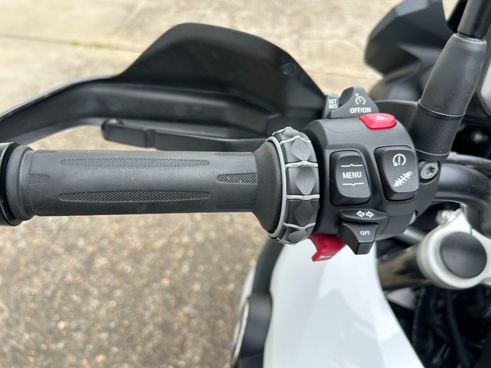 2024 BMW Motorrad F 800 GS WHITE