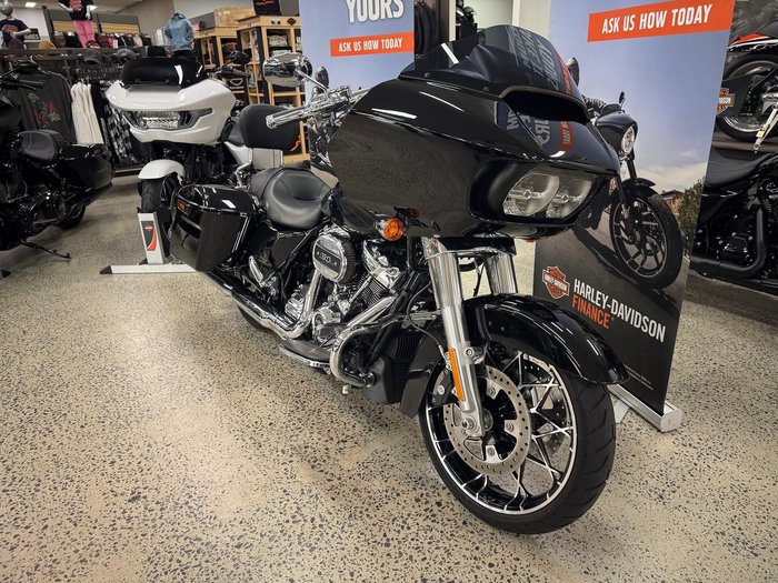 2022 Harley-Davidson Road Glide Special 114 (FLTRXS) Touring Black