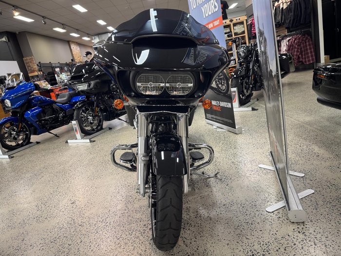 2022 Harley-Davidson Road Glide Special 114 (FLTRXS) Touring Black