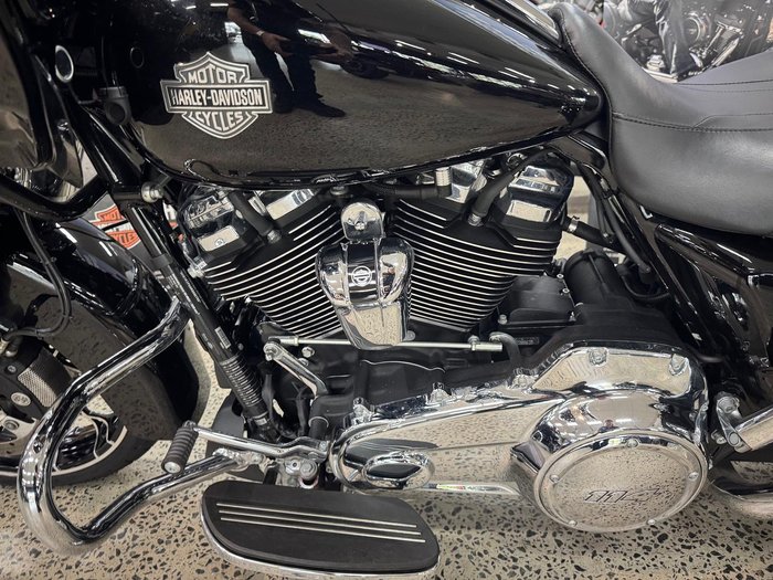 2022 Harley-Davidson Road Glide Special 114 (FLTRXS) Touring Black