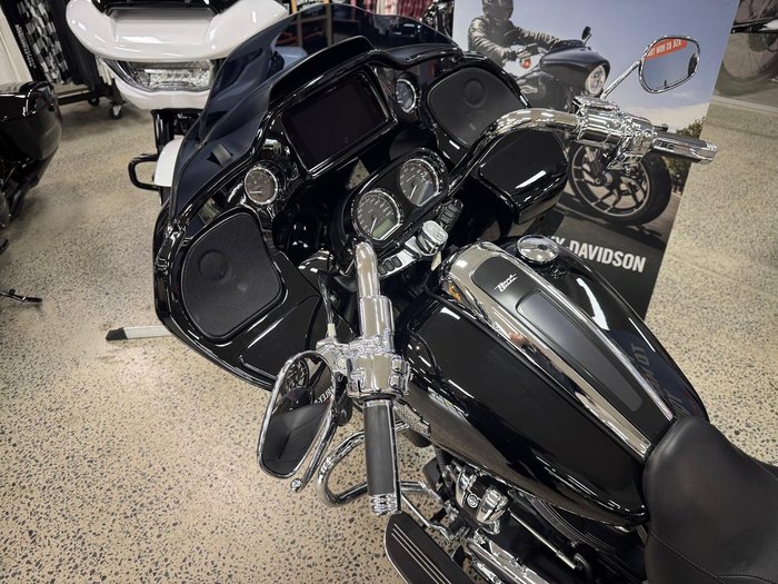 2022 Harley-Davidson Road Glide Special 114 (FLTRXS) Touring Black