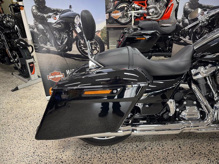 2022 Harley-Davidson Road Glide Special 114 (FLTRXS) Touring Black