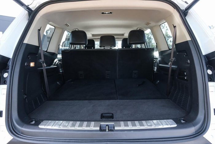 2018 LDV D90 Deluxe