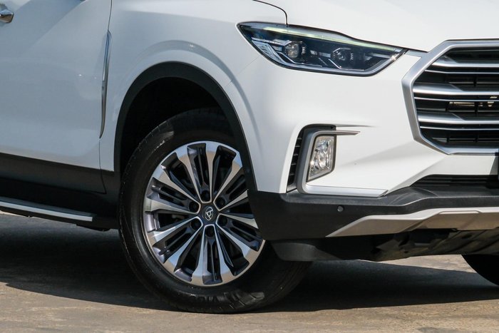 2018 LDV D90 Deluxe