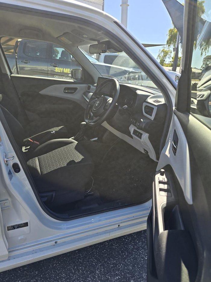 2025 Suzuki Swift Hybrid UZ Pure White