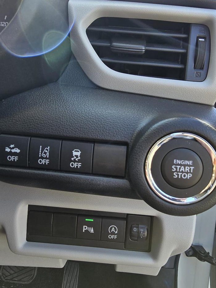 2025 Suzuki Swift Hybrid UZ Pure White