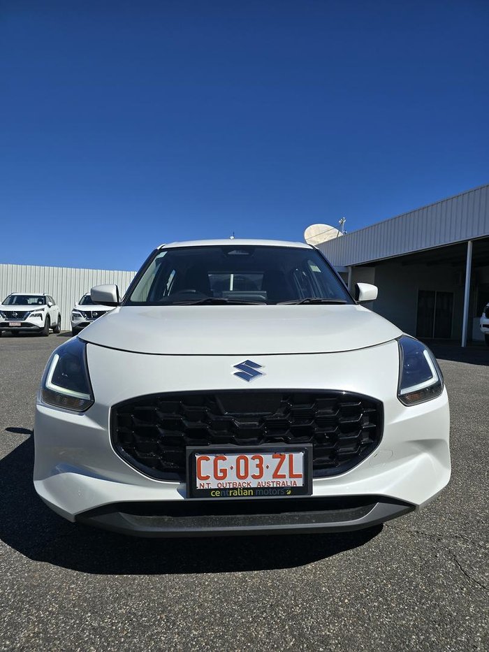 2025 Suzuki Swift Hybrid UZ Pure White