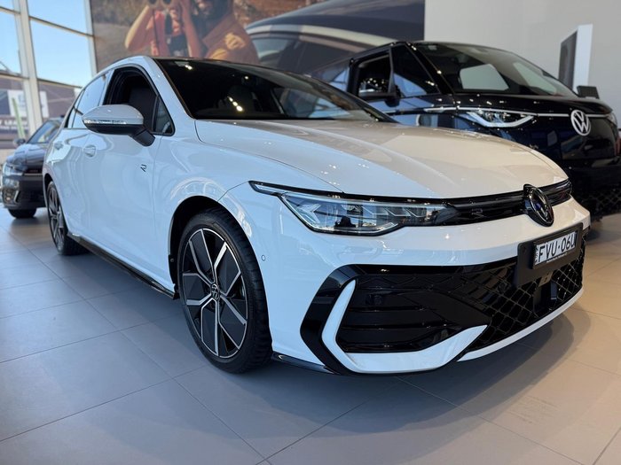 2025 Volkswagen Golf 110TSI R-Line