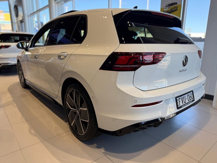 2025 Volkswagen Golf 110TSI R-Line