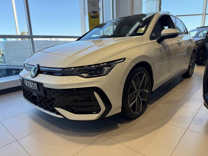 2025 Volkswagen Golf 110TSI R-Line