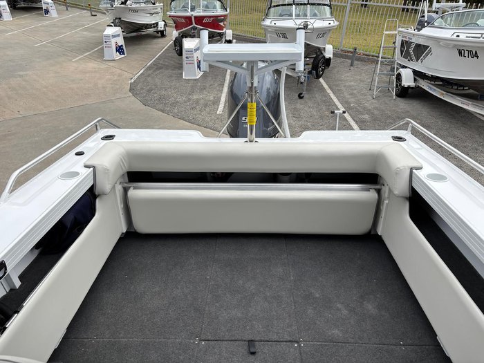 2025 QUINTREX 500 Fishabout Pro