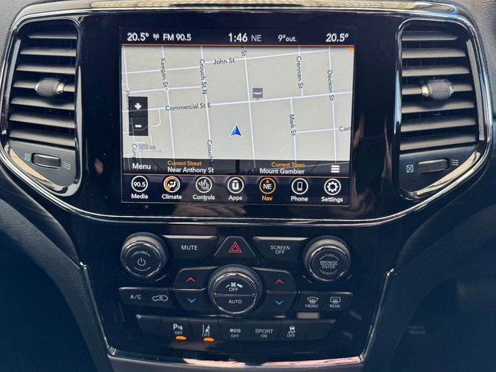 2021 Jeep Grand Cherokee Night Eagle