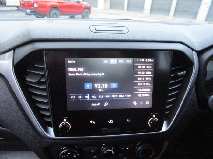2025 Isuzu D-MAX LS-M